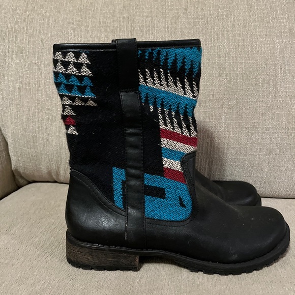 Skechers Womens Mid Calf Multicolor Size 7. - Picture 2 of 6